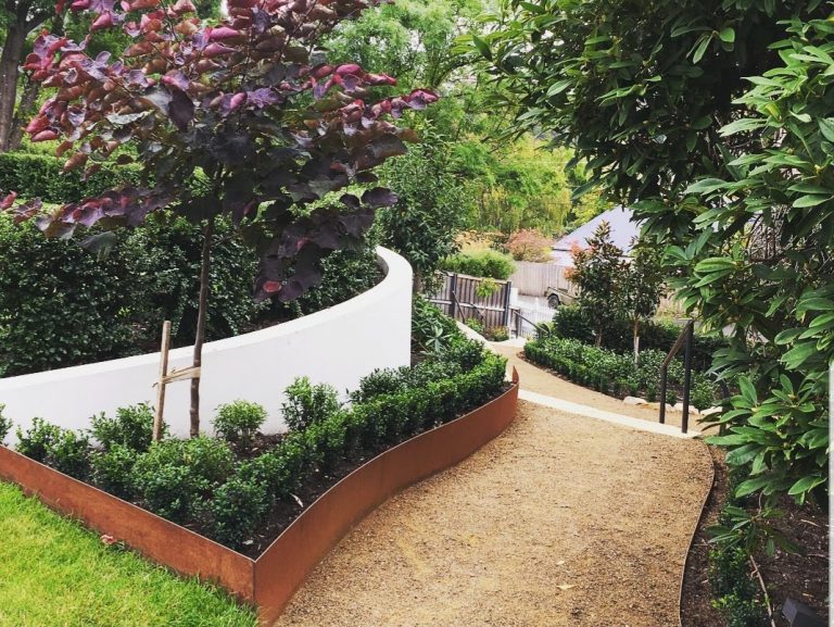 LZQ Grasrand Beetinfassing Rond Kunststof, Beetinfassing Beetomrandingen 10m Rotan-Design Palisaden met 10 elementen á 100 cm, Grijs